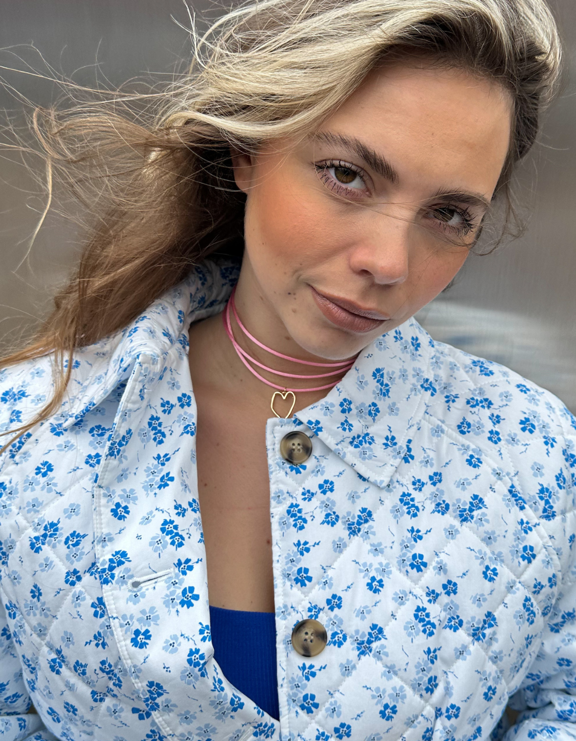 Satin groovy heart necklace