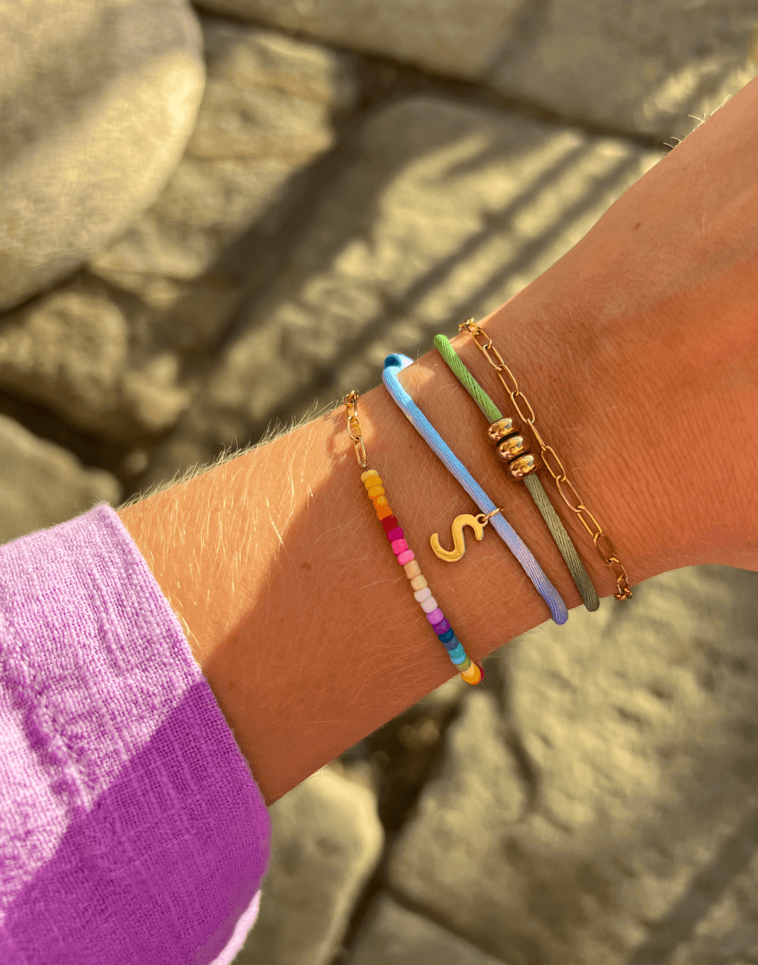 Satin cirkels bracelet gold - Bytrend.nl