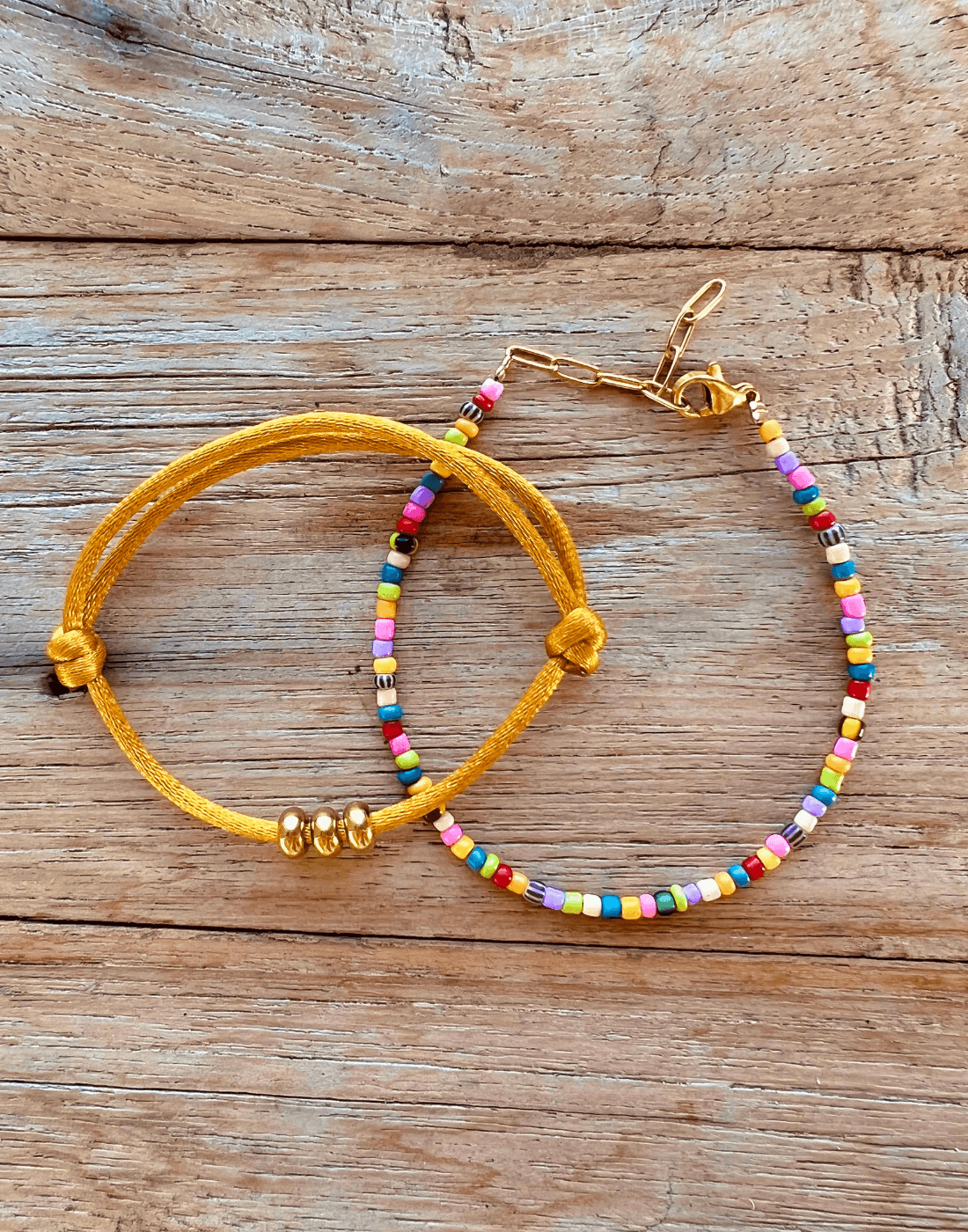 Satin cirkels bracelet gold - Bytrend.nl